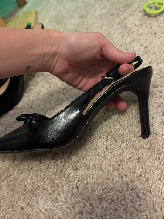STEVE MADDEN Black Pointed Slingback Bow Pumps - Picture 3 of 6